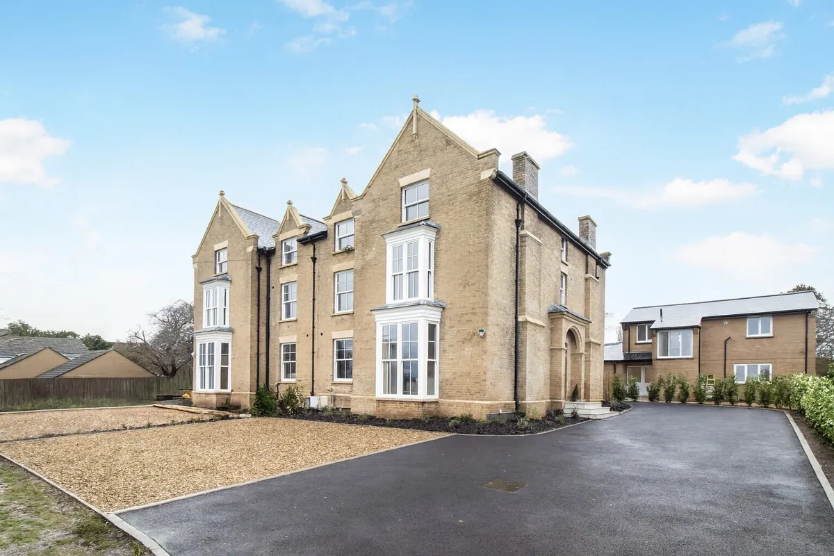 Summerleigh, Plot 2